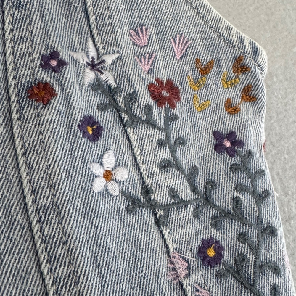 Banjara Denim Corset Crop Top Size S Floral Embroidered Frayed Hem Light Wash - Picture 3 of 9